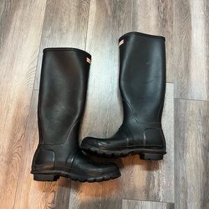 Hunter Black Tall Rain Boots